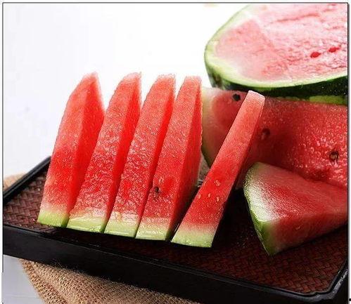 广东林同学吃瓜,一场校园美食的甜蜜邂逅