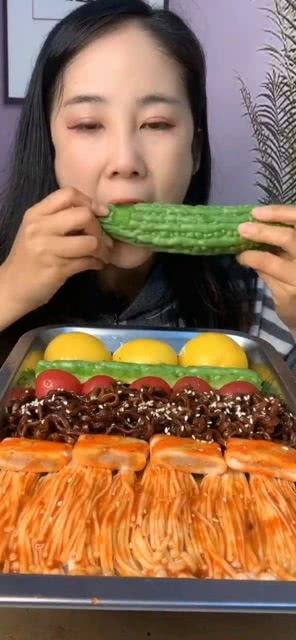 农村老鼠吃小瓜,一场瓜农与鼠患的较量