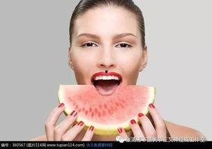 星空美女吃瓜图片大全,美女吃瓜图片大全赏析
