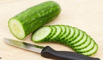 黄瓜吃瓜群众,夏日消暑的绿色佳肴，吃瓜群众的夏日必备