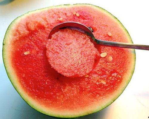 小吊瓜挖着吃,挖着吃的新体验