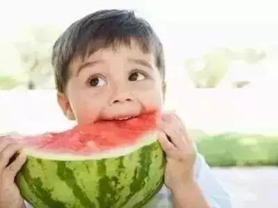 高俊吃瓜版,揭秘娱乐圈幕后真相，带你领略明星们的真实生活