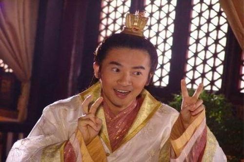 阿哥带你吃瓜,解锁美食新境界