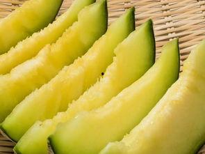 和同事吃瓜,与同事共享的吃瓜时光