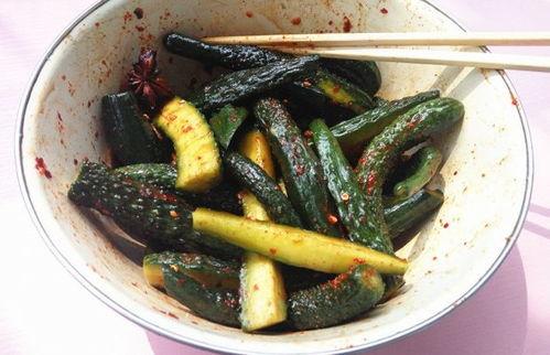 小瓜腌制冬天吃,小瓜腌制秘籍，冬日餐桌上的清新滋味