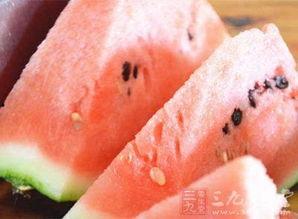 过年吃瓜的意义,揭秘过年吃瓜的民俗意义