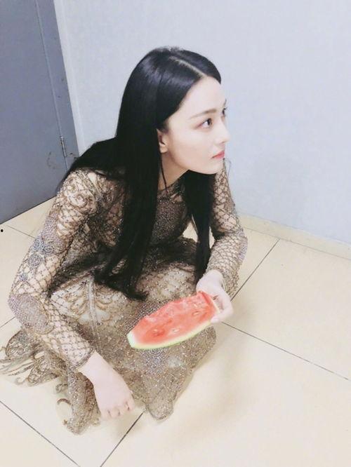 明星吃瓜张馨予,揭秘娱乐圈幕后故事