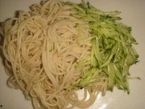 吃的冷面瓜,冷面瓜，美味与清凉的完美邂逅