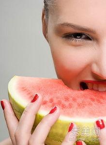 胖女人吃瓜,揭秘美食与生活的甜蜜碰撞