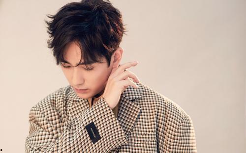 沈钰莹在线吃瓜,网络吃瓜达人，带你领略娱乐圈风云变幻